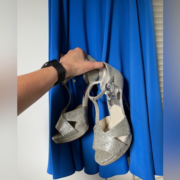 NWT, size 11, Michael Kors Silver Strappy Peep Toe Heels, Available - Picture 15 of 16